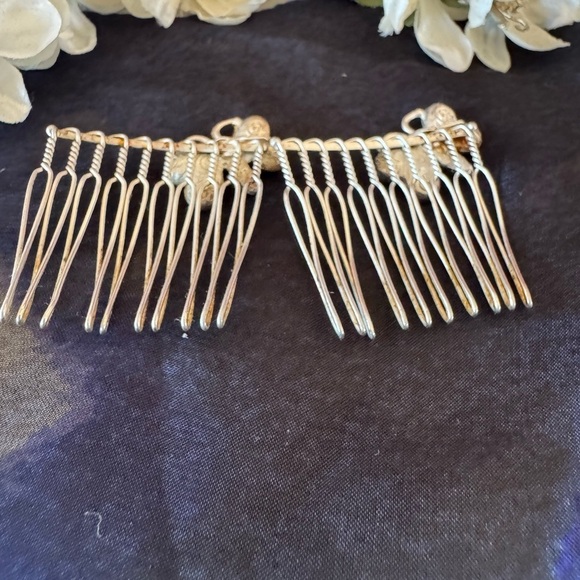 Vintage Butterfly/ Hair Comb Silvertone Bridal Wedding Hair Accessories - Picture 8 of 8